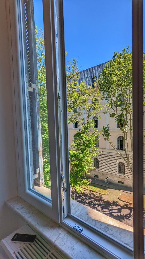 Beatrix House Apartment